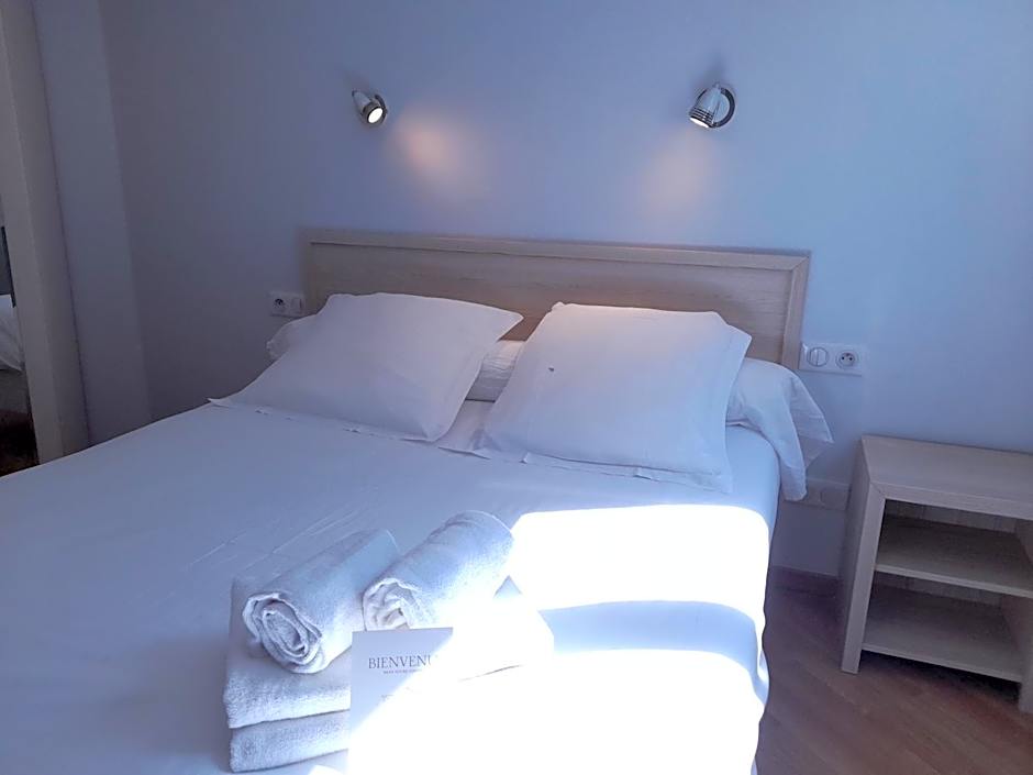 Hôtel Platanes - KB HOTEL GROUP