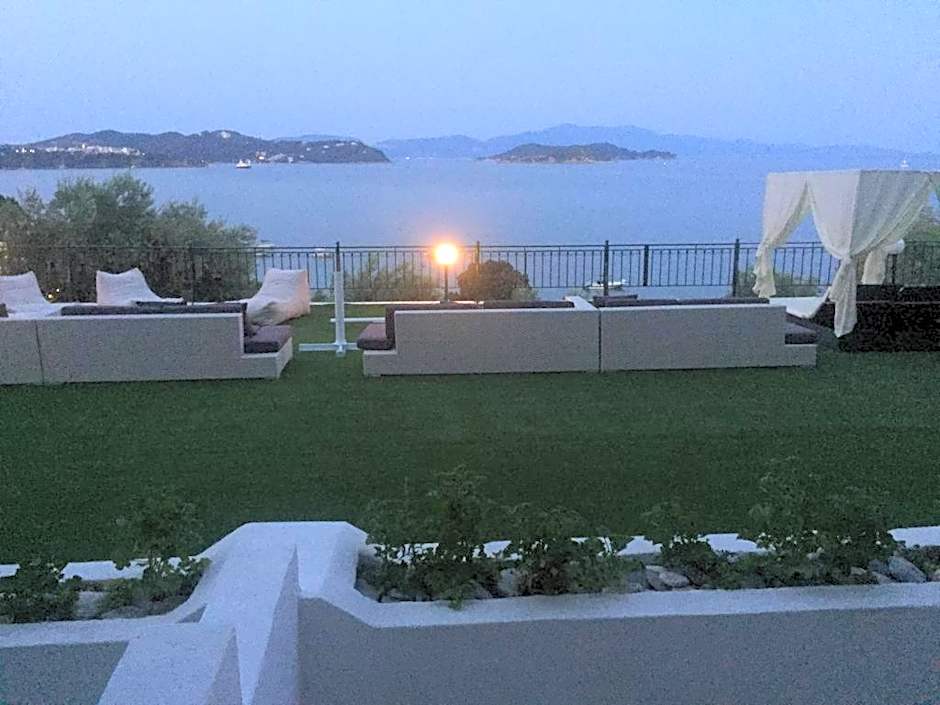 vassilias beach hotel