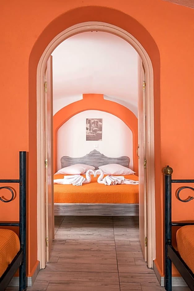 Maryloujohn Villas Oia