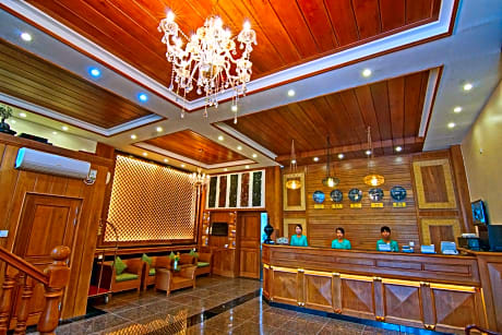 Royal Pearl Hotel