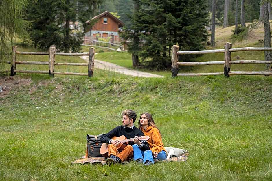Cain Comfort Chalet
