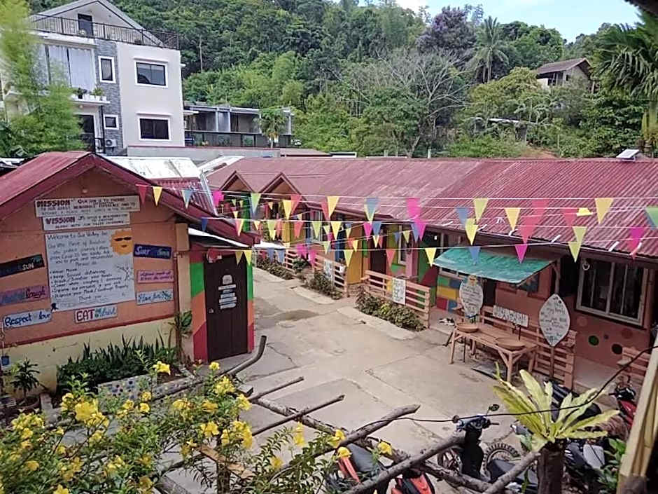 el nido mama hostel