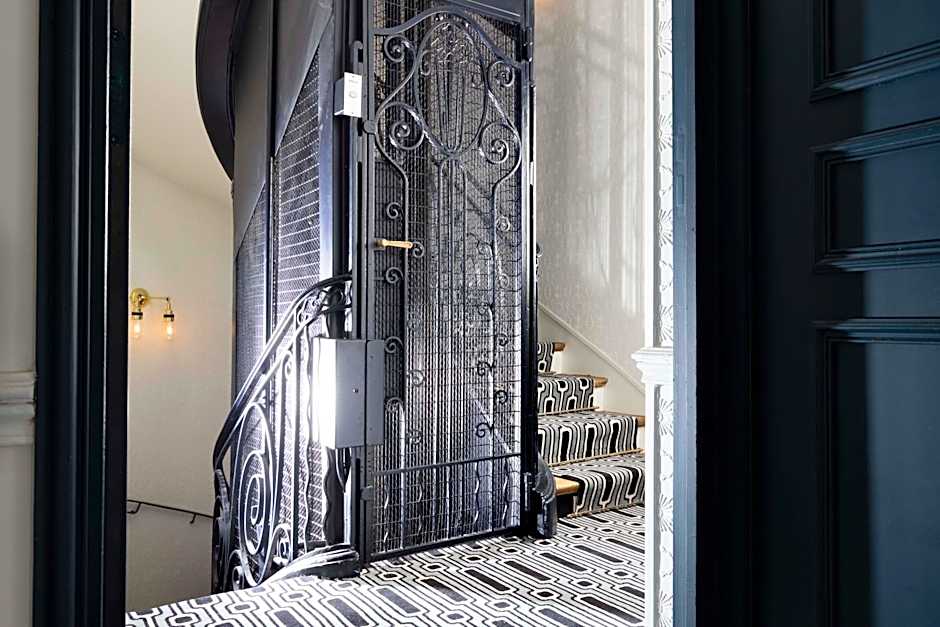 Hotel Louvre Montana