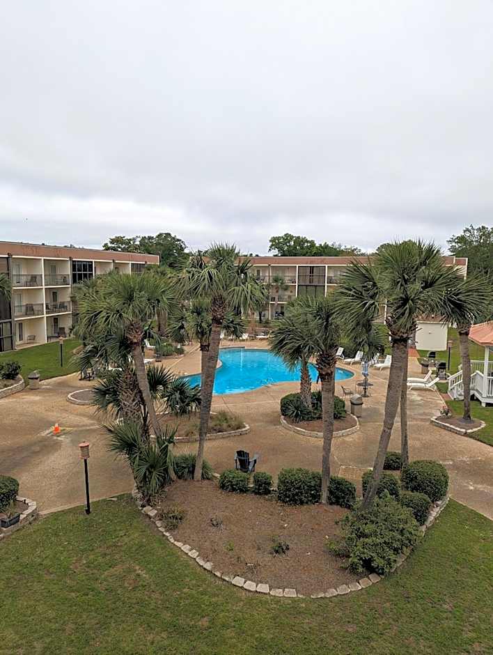 Biloxi Beach Condo-B