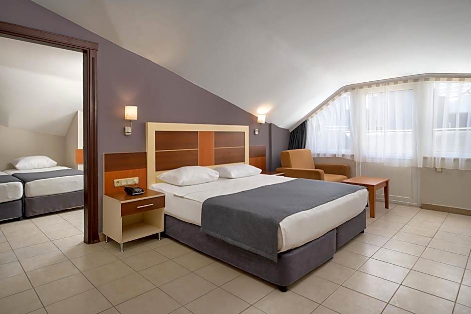 Kaila Krizantem Hotel