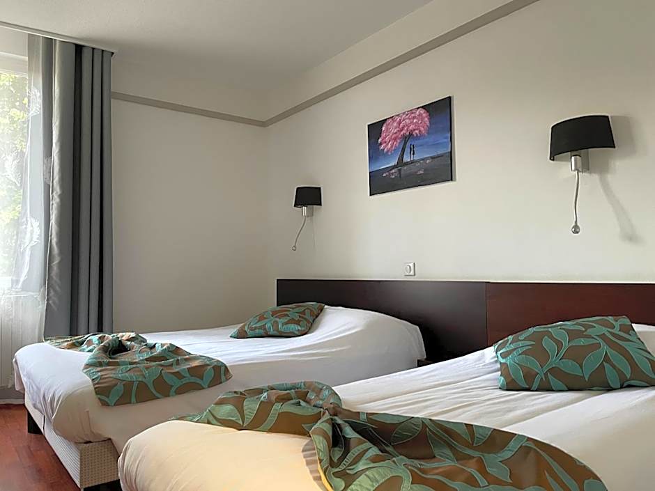 L'EMBLEME - BOUTIQUE HOTEL