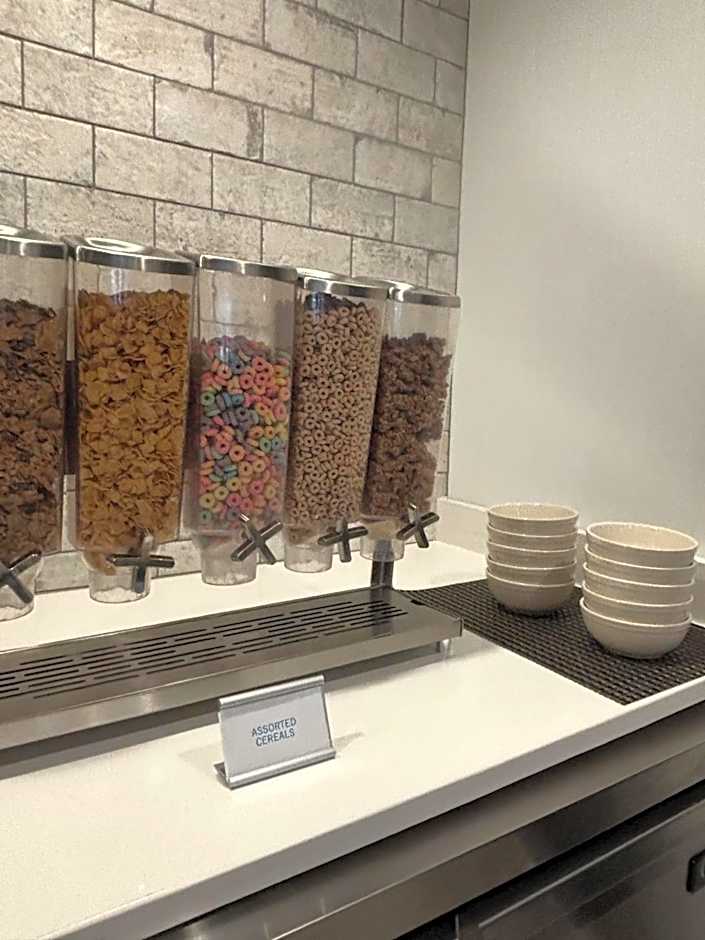 Four Points by Sheraton Charlotte - Lake Norman