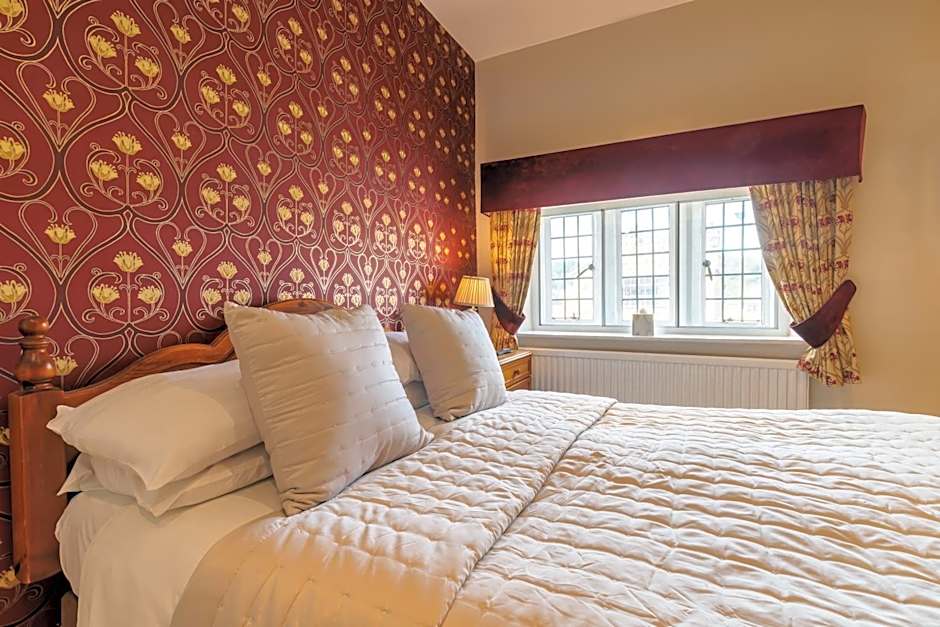 Blacksmiths Arms Inn