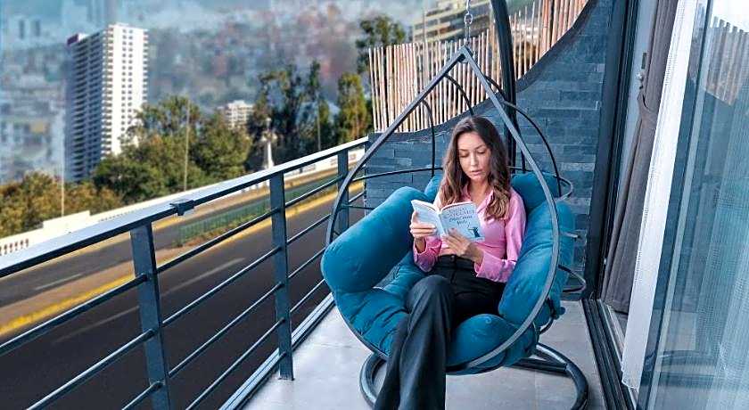 Melanj Airport Hotel