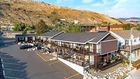 Roosevelt Hotel & Cabins - Yellowstone