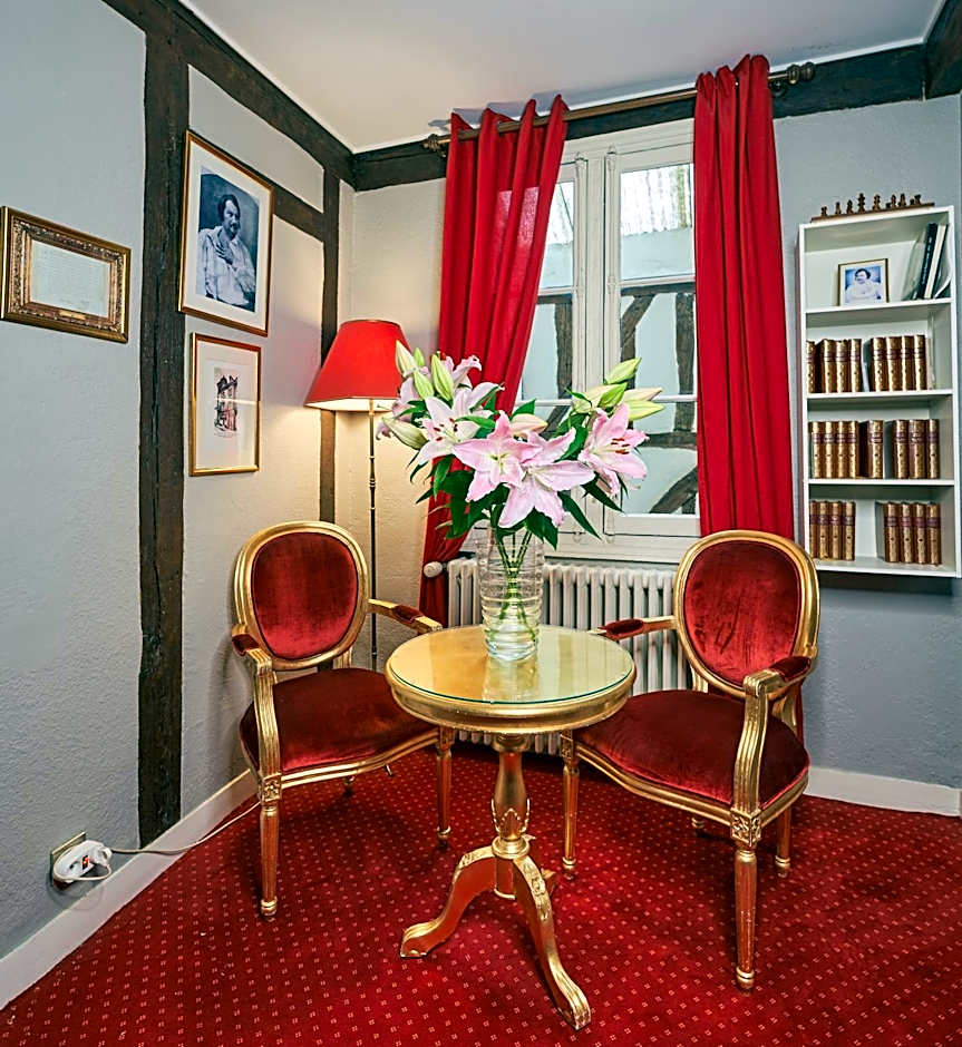 LOGIS Hotel Du Theatre