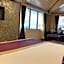 Sumitel Hotel 500 meters from Mall Road