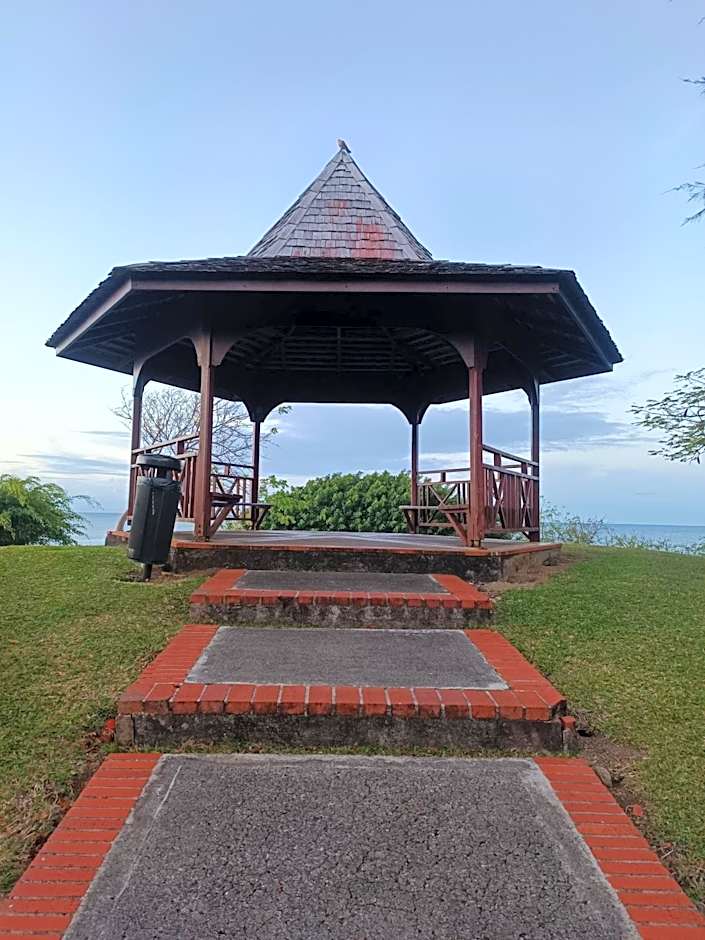 AppartMadinina 27 Sainte Luce 4-6 personnes vue mer