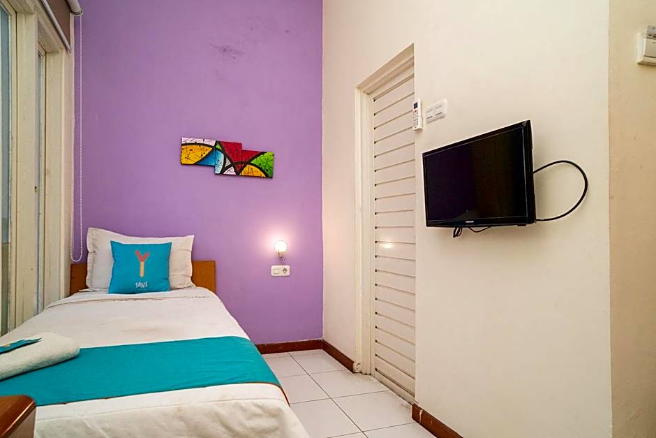 Sans Hotel FiFFa Pisang Kipas Malang