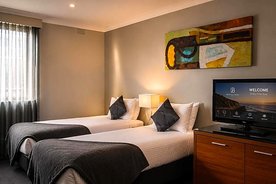 Crest on Barkly Hotel