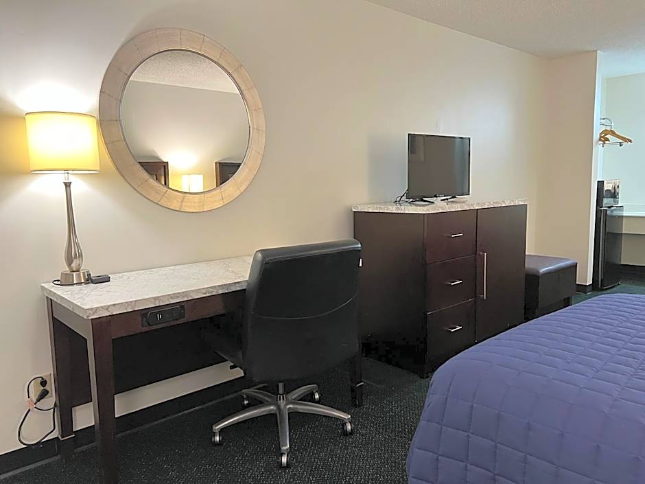 Garden Inn & Suites
