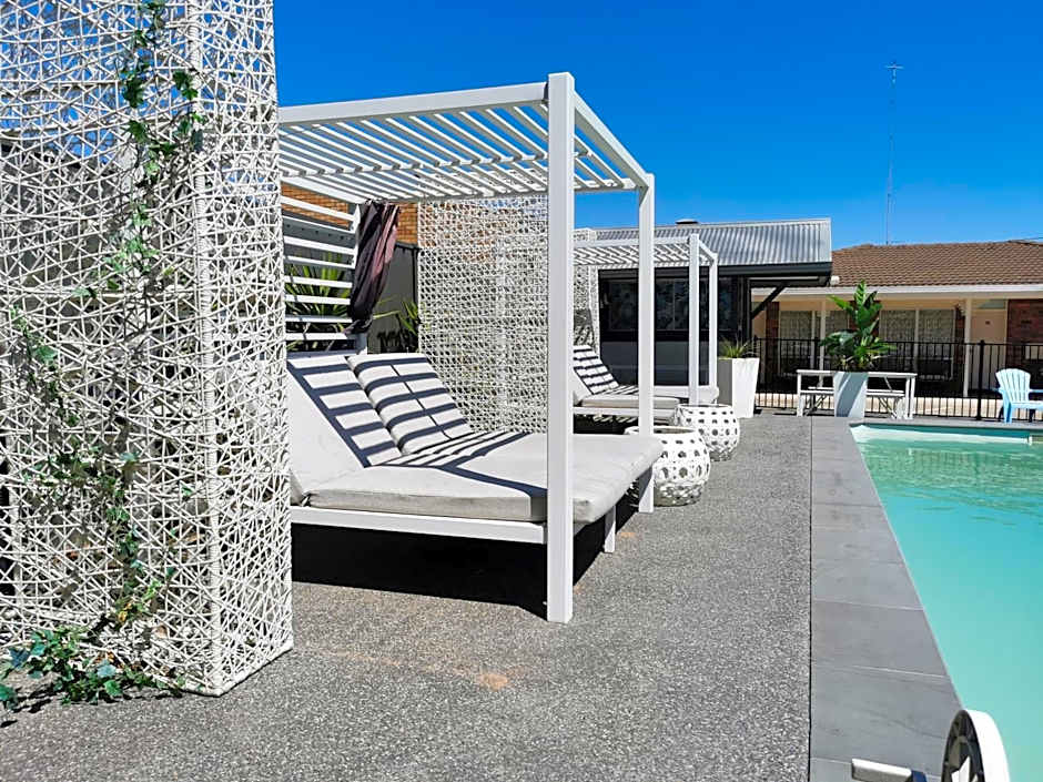 Town House Motor Inn