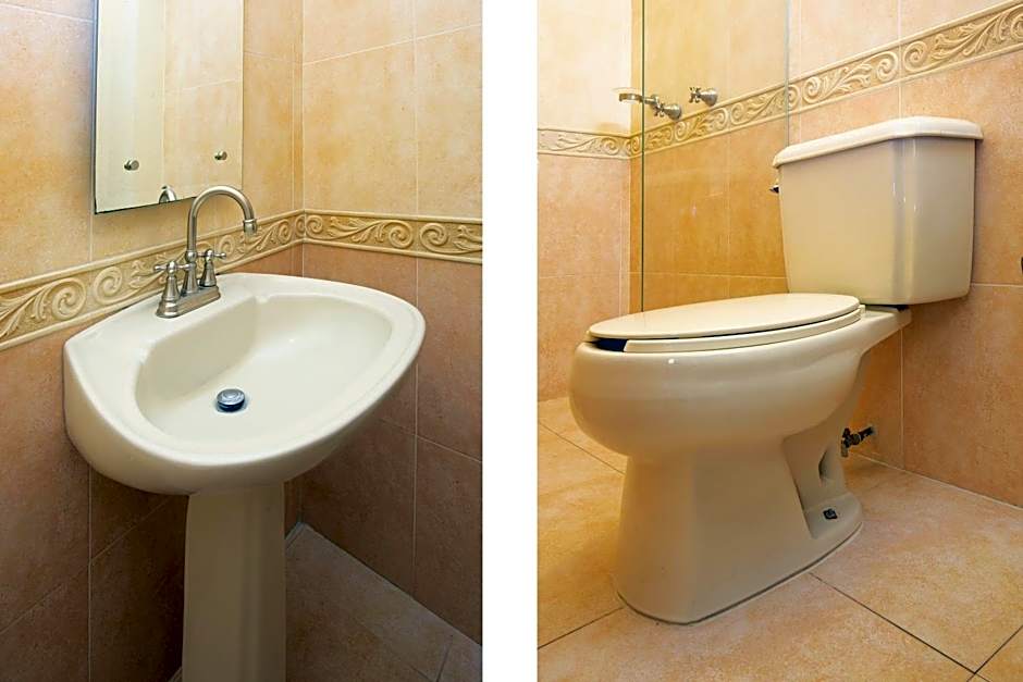 Hotel Casa del Virrey & Suites