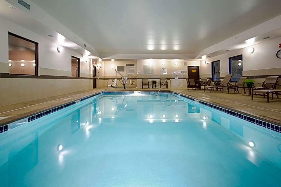Best Western Plus Lincoln Inn & Suites
