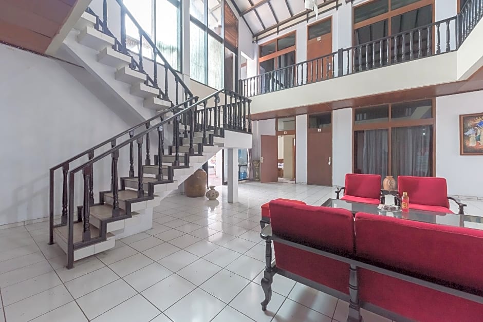 RedDoorz Syariah near Taman Kota Kuningan