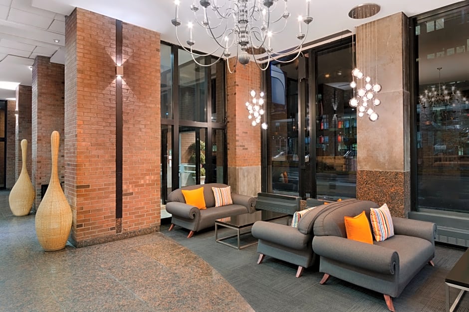 Travelodge by Wyndham Montreal Centre