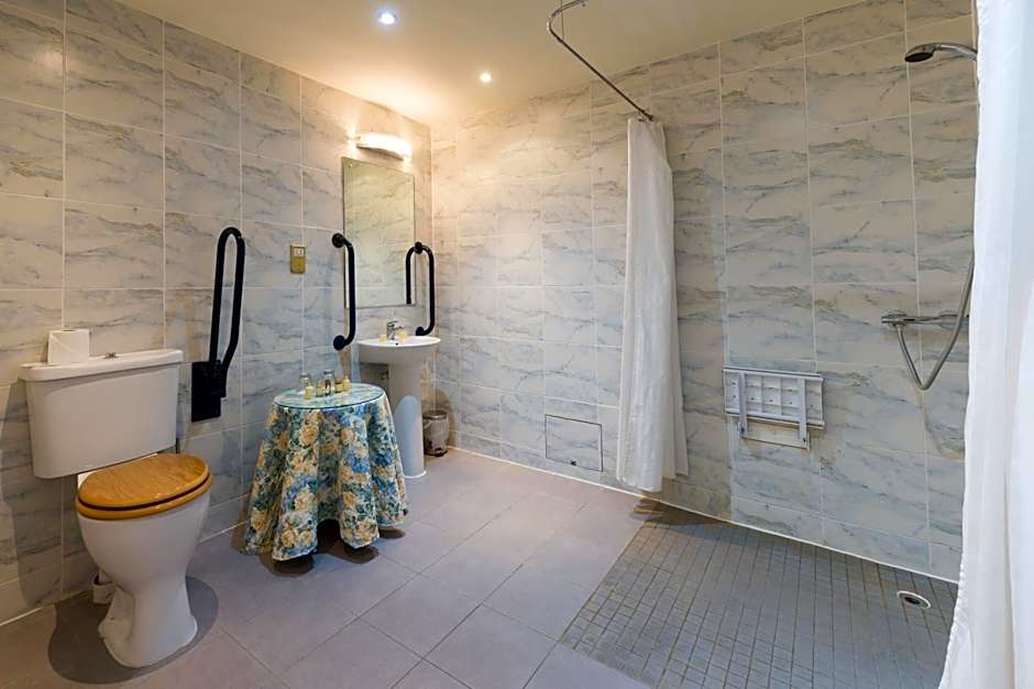 Lake Vyrnwy & Spa Hotel