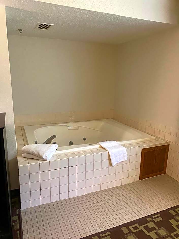 Super 8 by Wyndham Independence