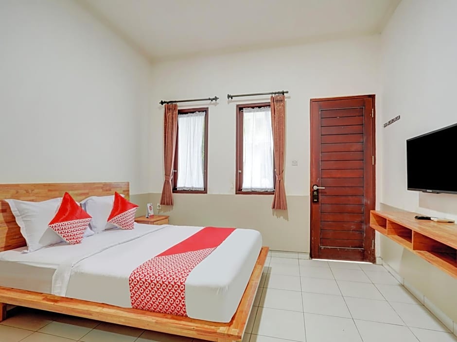 OYO Flagship 90754 Alamanda Guesthouse