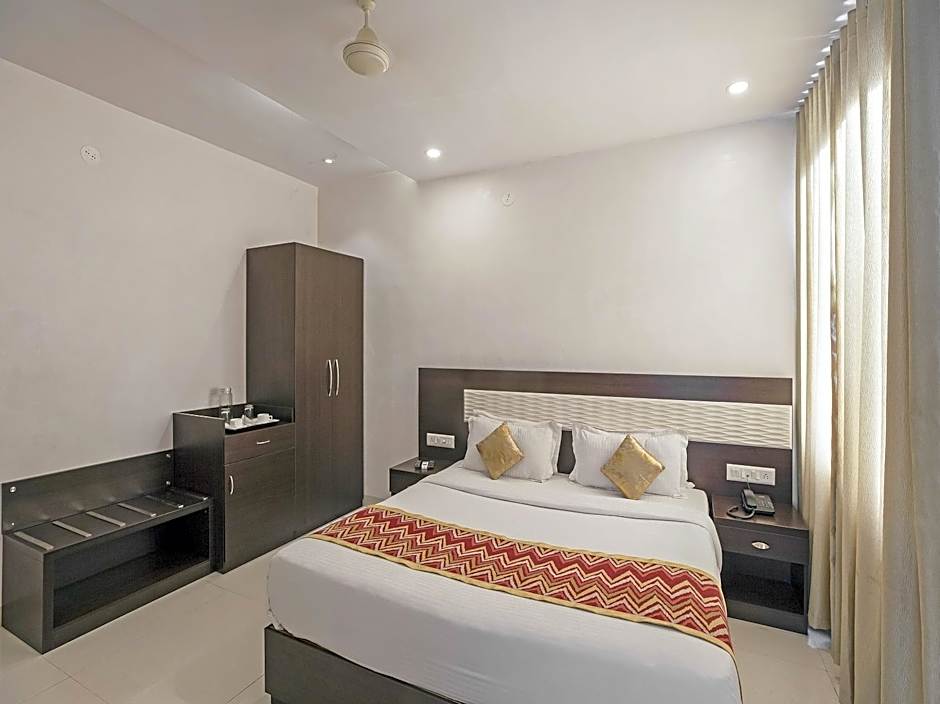 Hotel Anchal Villa By YB Hotels