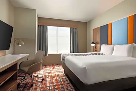 One-Bedroom King Suite with City View - Non-Smoking