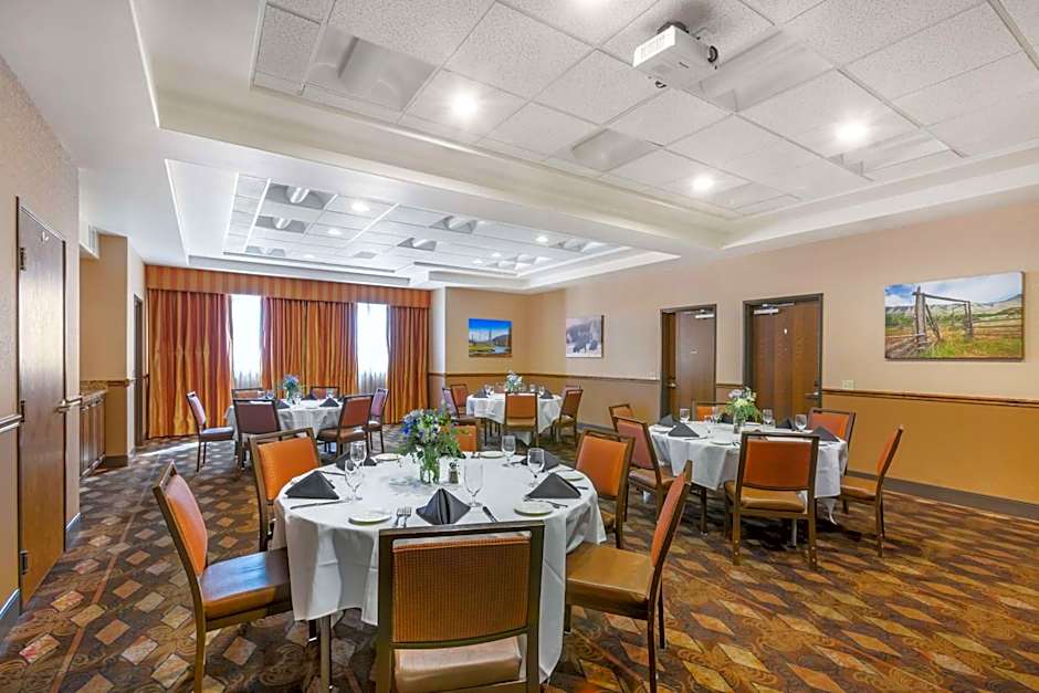 Best Western Premier Ivy Inn & Suites
