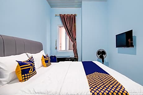 SPOT ON Room without Air Conditioning