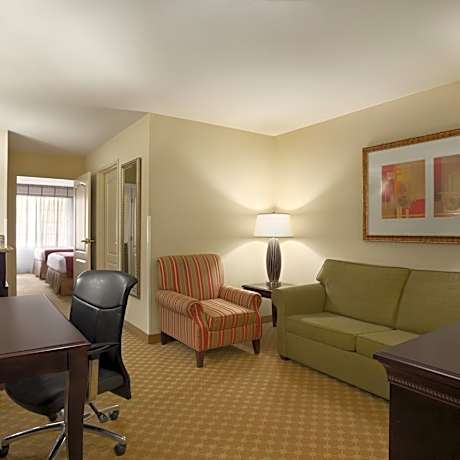 Spark by Hilton Washington Meadowlands Blvd