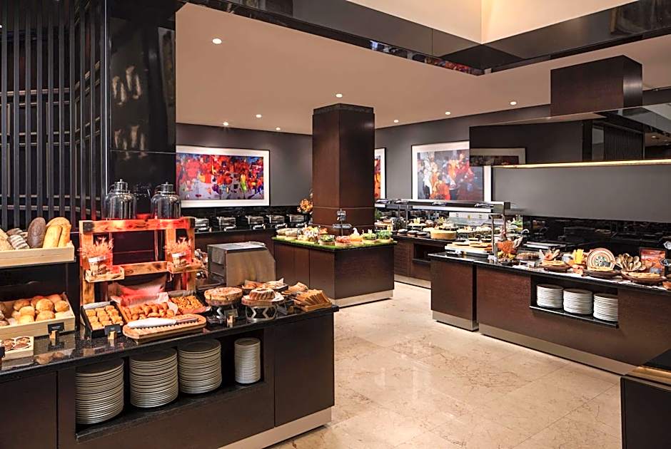 RADISSON BLU LEOGRAND HOTEL