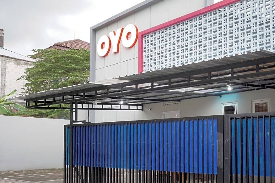 Hotel O DeHome Family