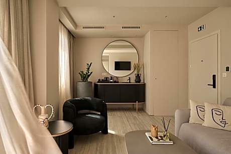 Acropolis One Bedroom King Suite