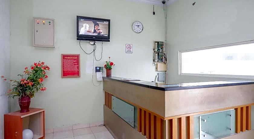 Urbanview Hotel Platinum Parepare