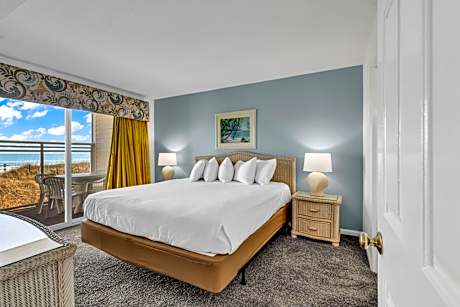 Triple Room with Balcony