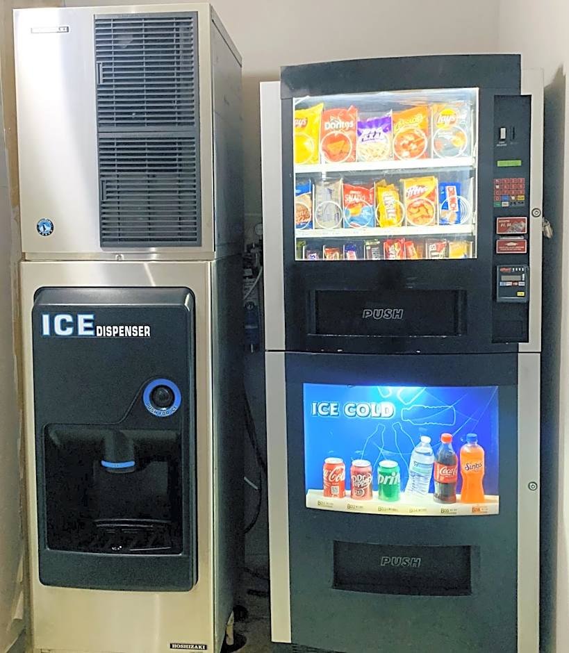 Days Inn & Suites by Wyndham Wynne