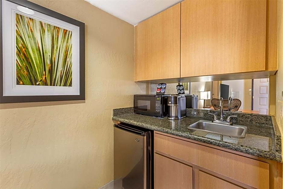 Best Western Plus Scottsdale Thunderbird Suites