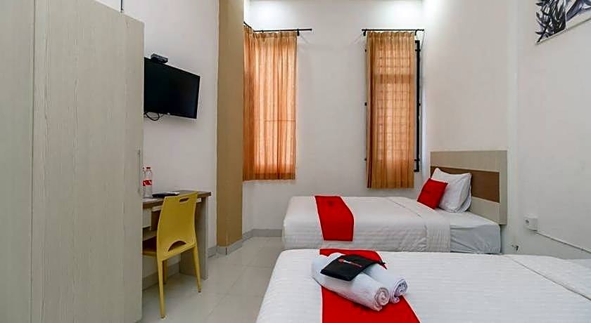 RedDoorz @ Tara Homestay Palembang