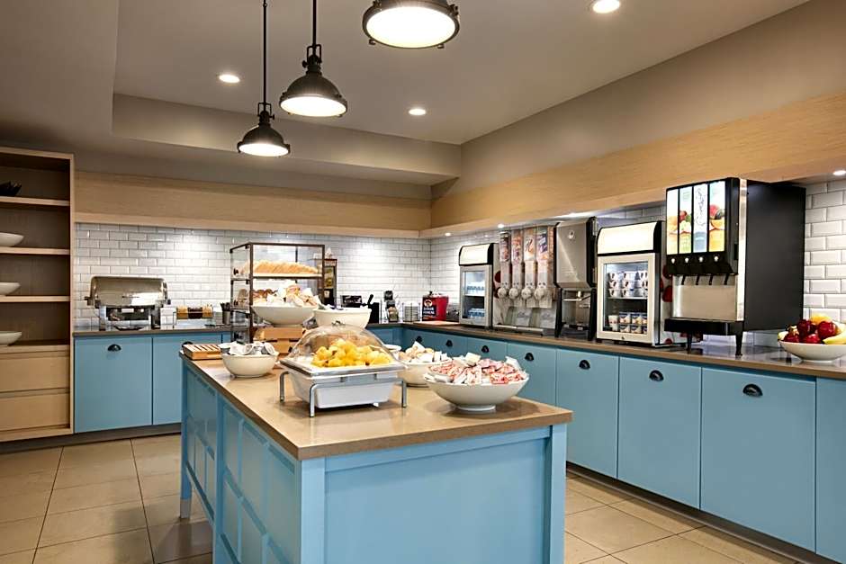 Country Inn & Suites by Radisson, Atlanta Airport North, GA