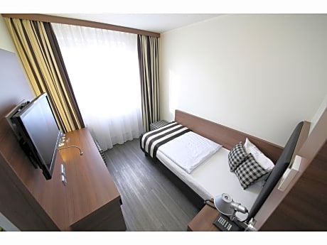 Small Economy Single Room
