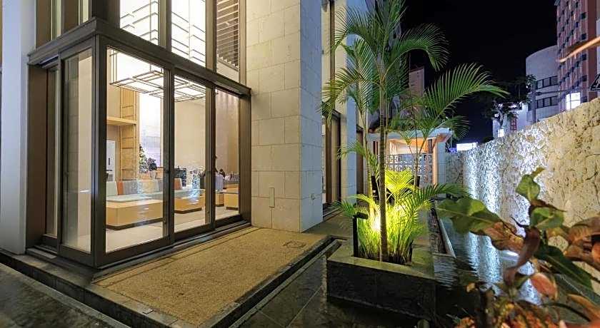 JR Kyushu Hotel Blossom Naha