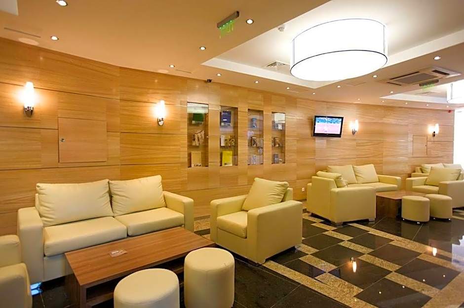 Briz Beach Apartments