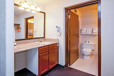 King Room - Non-Smoking