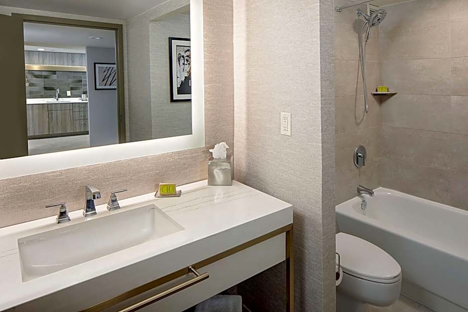 DoubleTree By Hilton Hotel Tulsa-Downtown