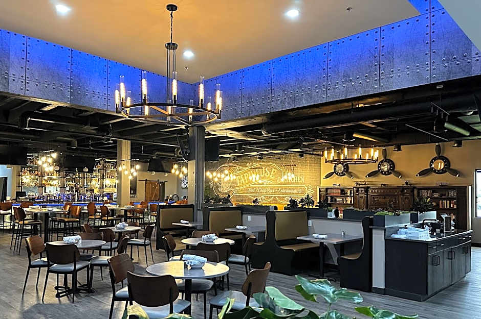 Wyndham Indianapolis Airport