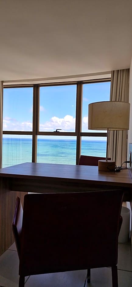 Apartamento suite na Avenida BoaViagem