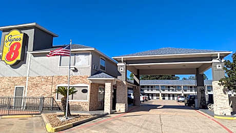 Super 8 by Wyndham Houston/Willowbrook/Hwy 249